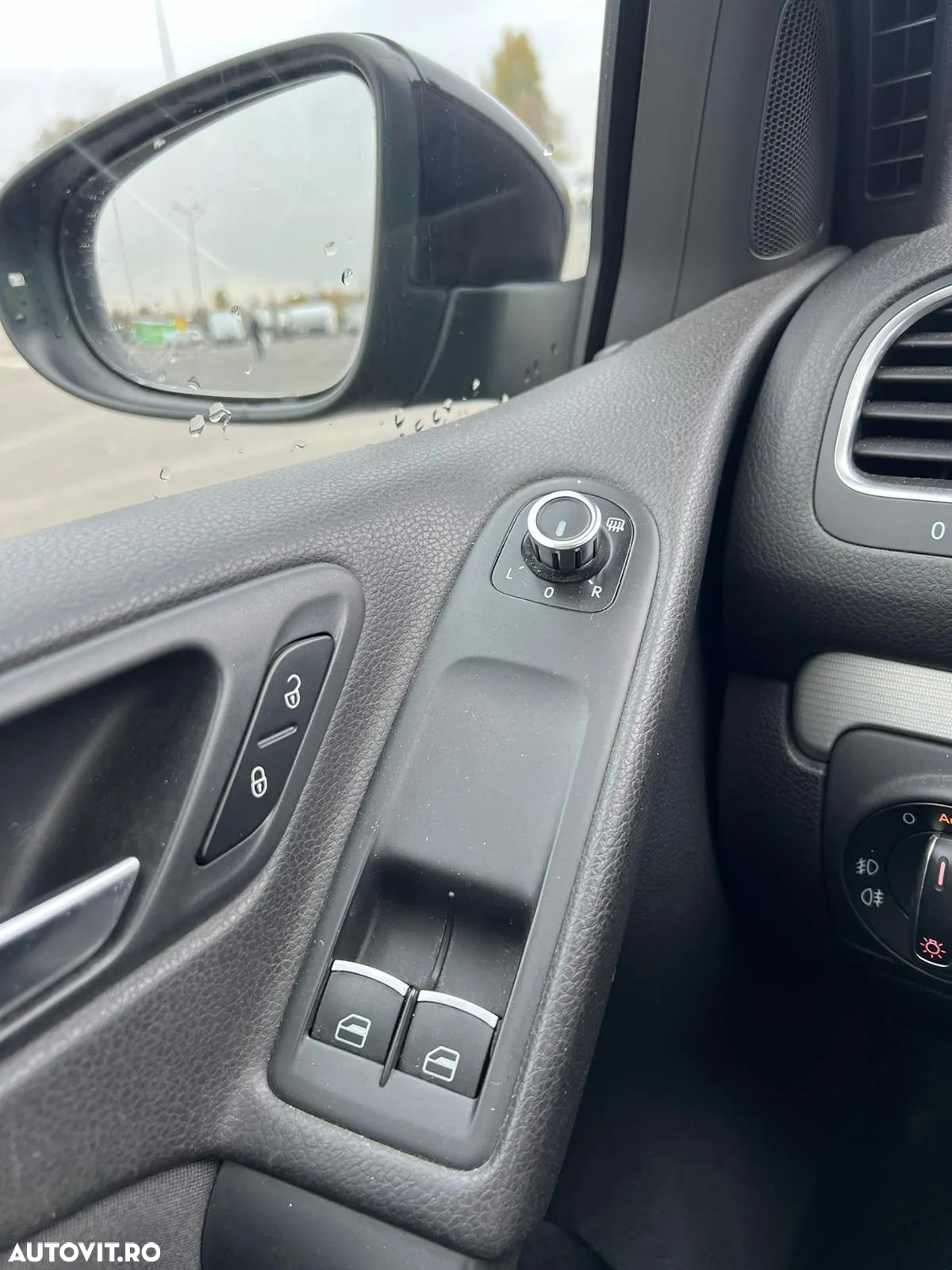 Volkswagen Golf - 13