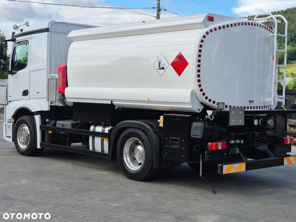 Mercedes-Benz AUTOCYSTERNA MERCEDES ACTROS 18510 - 10