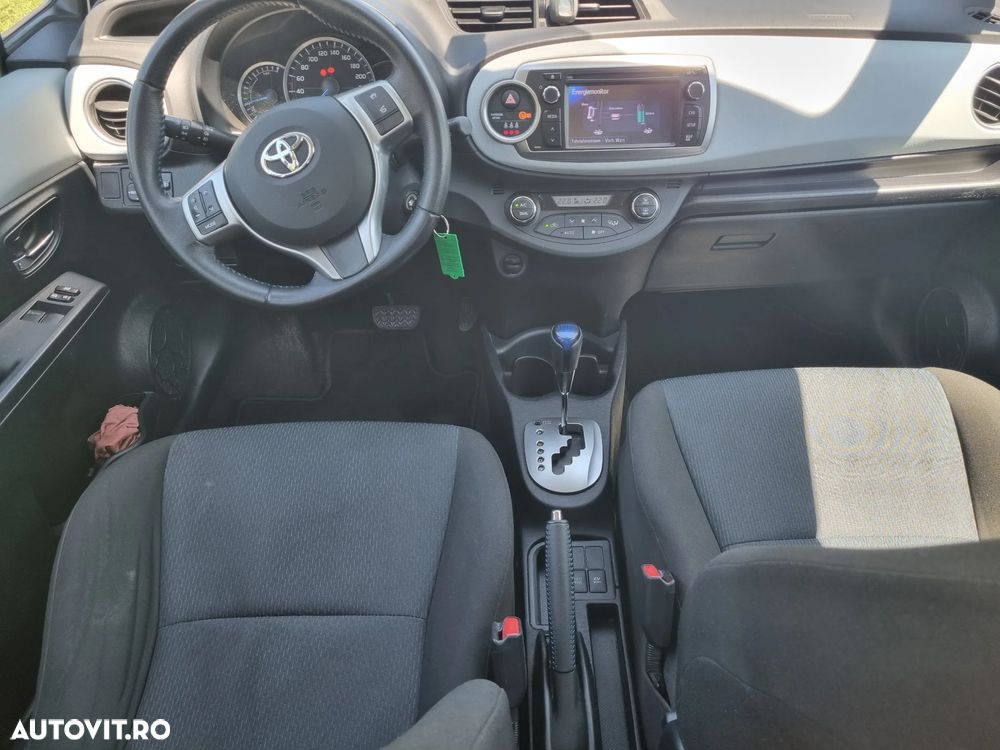 Toyota Yaris 1.5 VVT-i Comfort - 17
