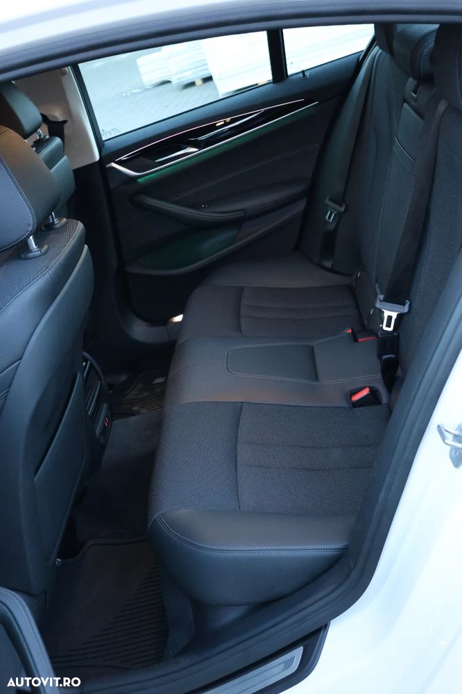 BMW Seria 5 530e AT PHEV - 13