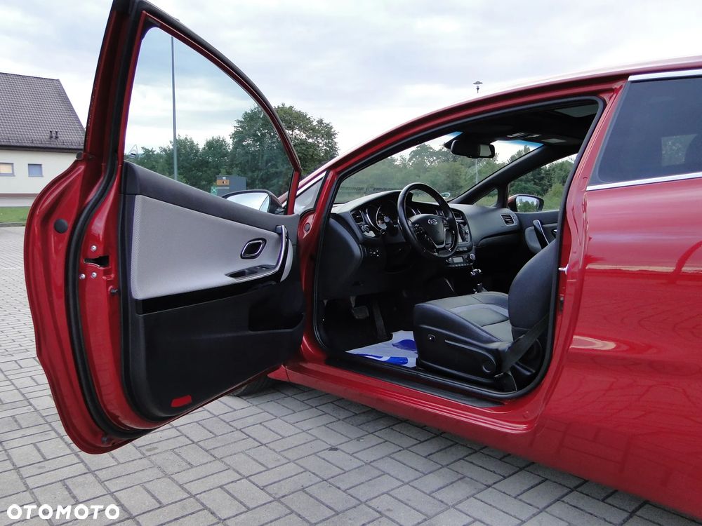 Kia ProCeed 1.6 GDI DCT Spirit - 13
