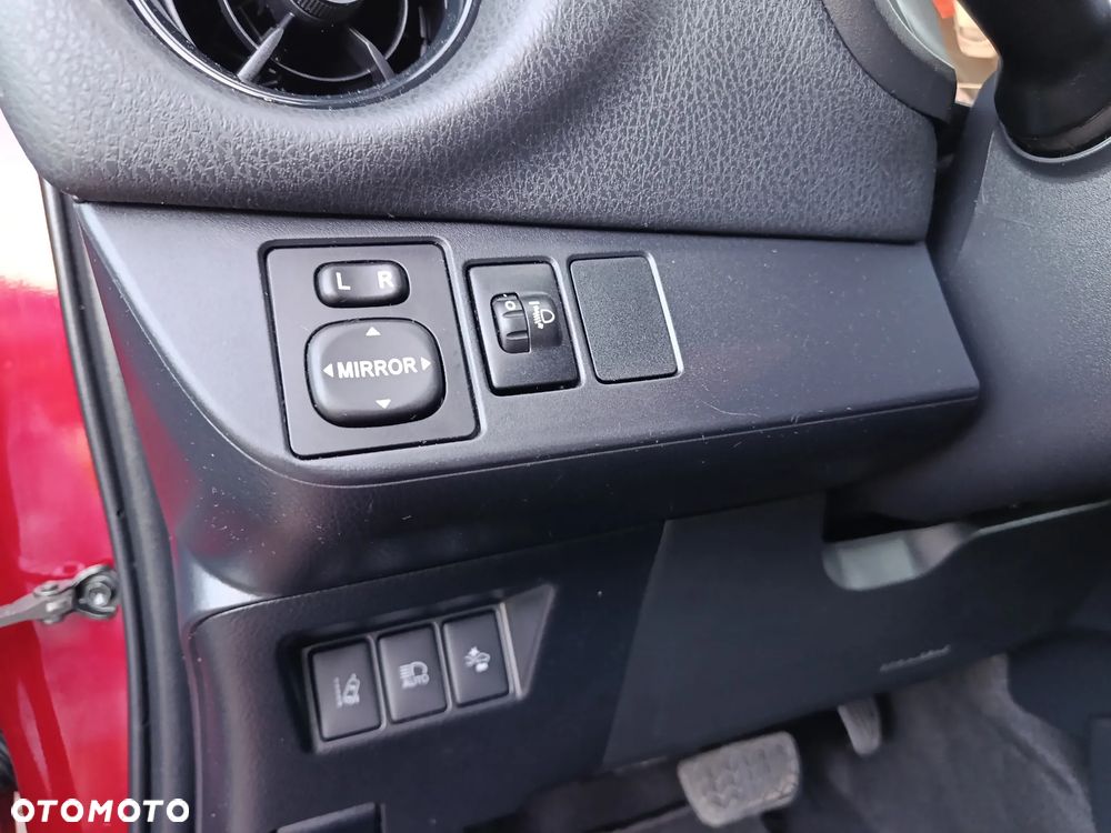 Toyota Yaris - 28