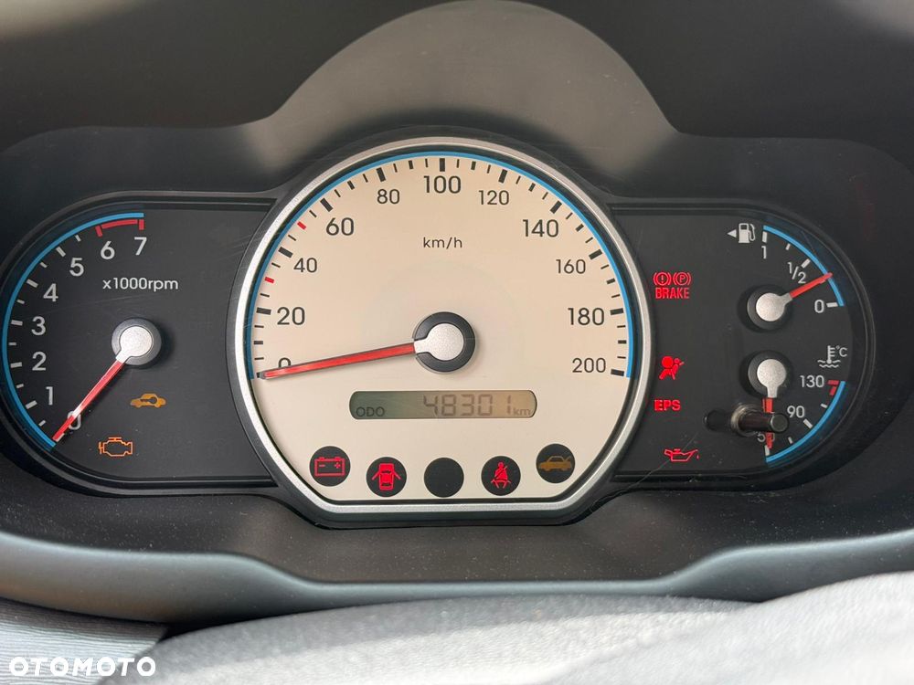 Hyundai i10 1.1 Comfort - 9