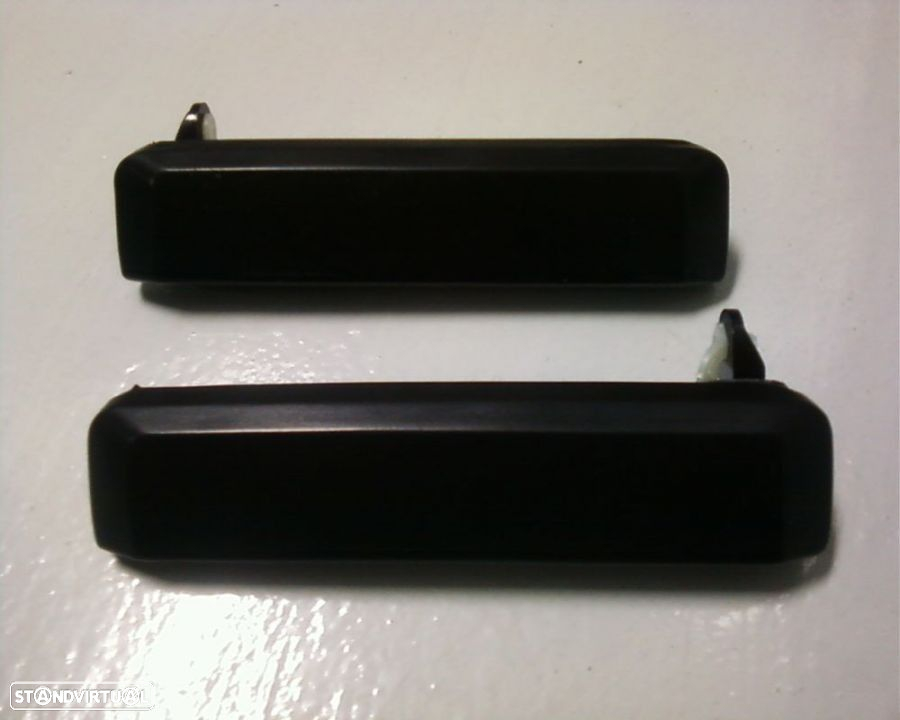 Puxador / puxadores de porta Nissan Pickup D21 Novos - 2
