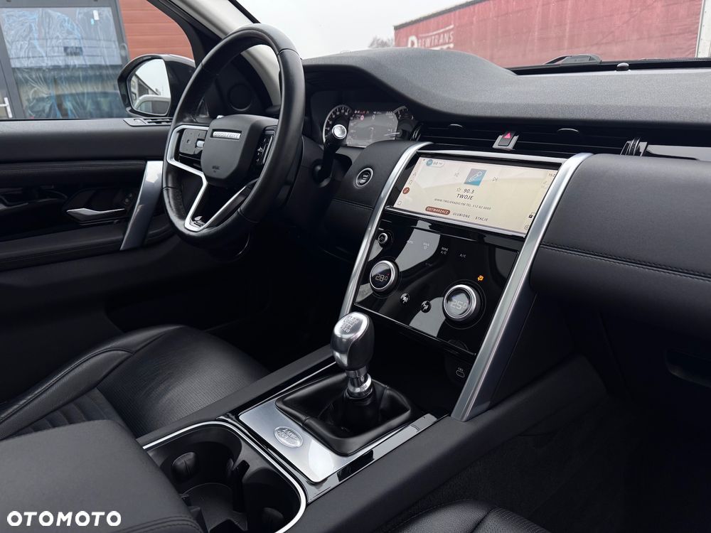 Land Rover Discovery Sport - 8