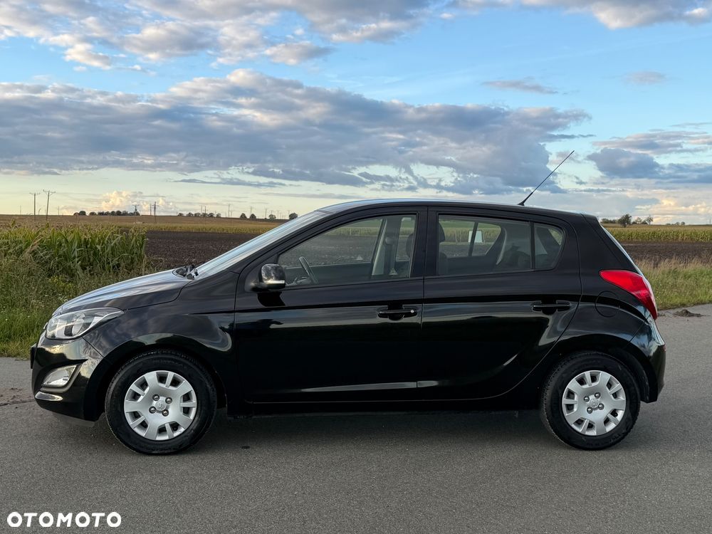 Hyundai i20 1.25 Wersja Jubileuszowa - 12