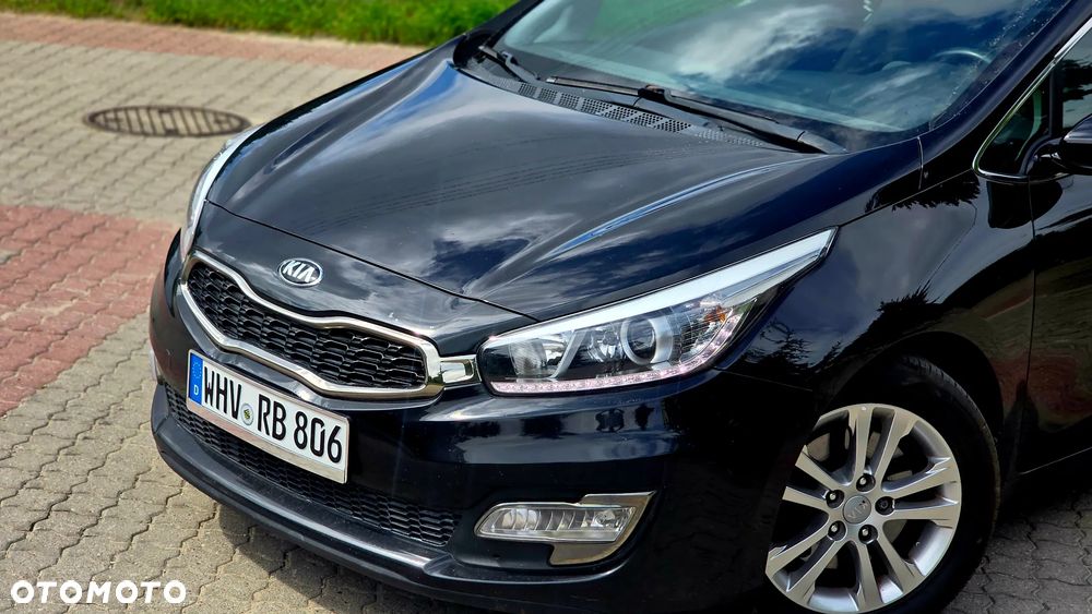 Kia Ceed 1.6 CRDi 115 Dream-Team Edition - 20