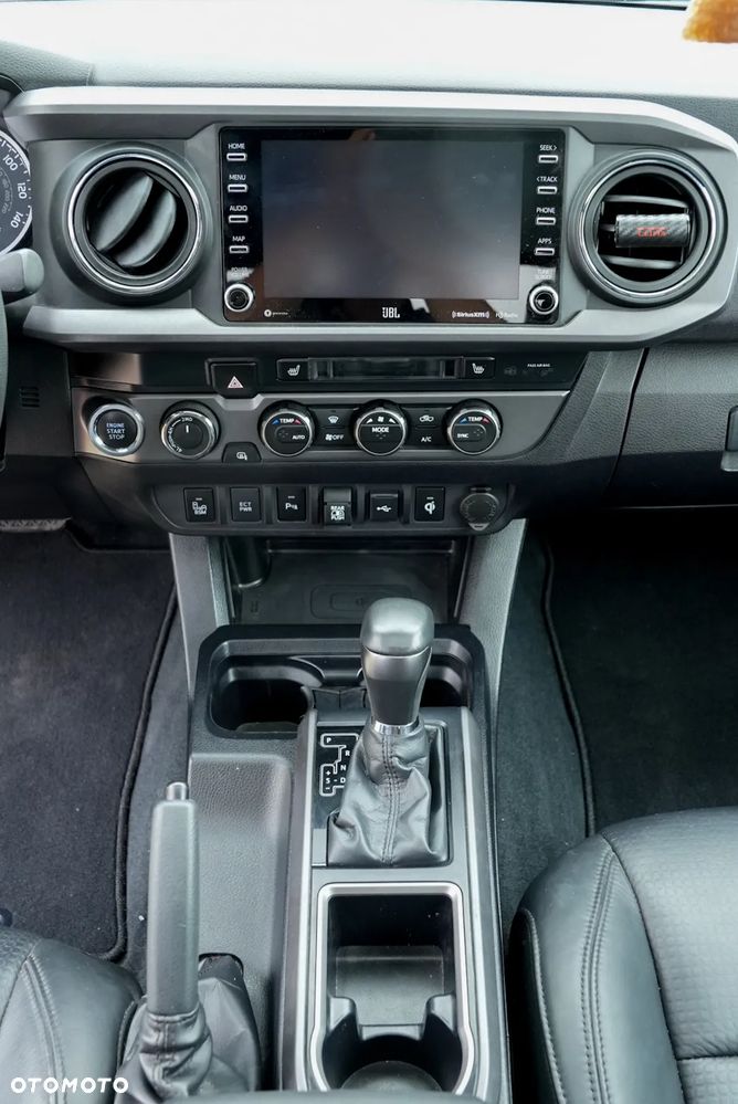 Toyota Tacoma - 20