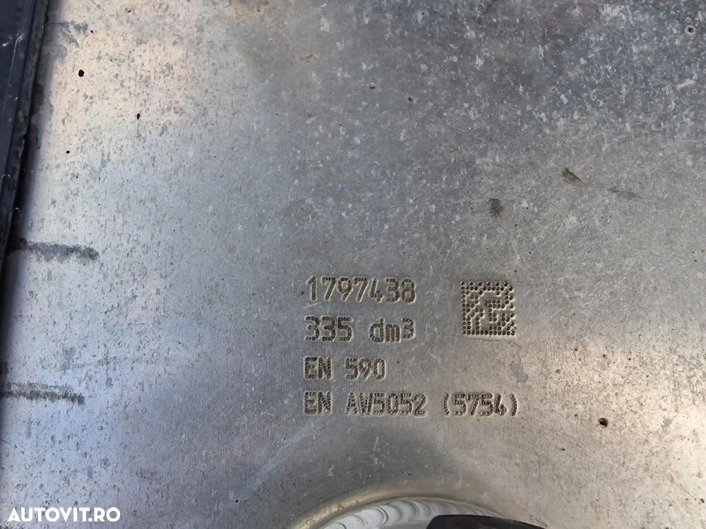 DAF XF 530, KIT BASCULARE, Cutie AUTOMATA+INTARDER 6 trepte, fuste sasiu, 530 CP Euro 6, jante ALUMINIU, Anv 315/80R22,5 70% ok, FRIGIDER, 2 paturi, girofaruri, parasolar, posibilietate leasing 3 ani, PROMOTIE 22.900 EUR+Tva - 16