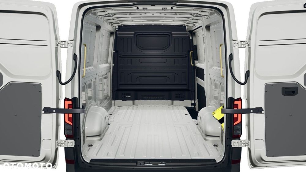 Volkswagen Crafter FURGON L3H2 2.0 TDI 140 KM 6-G - 7