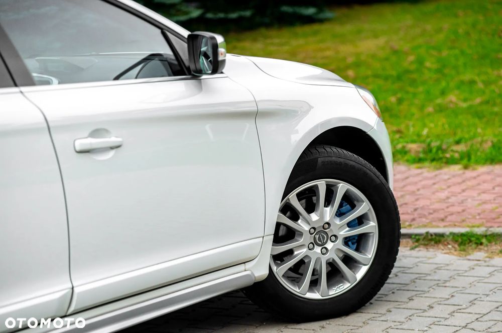 Volvo XC 60 D5 AWD RDesign - 38