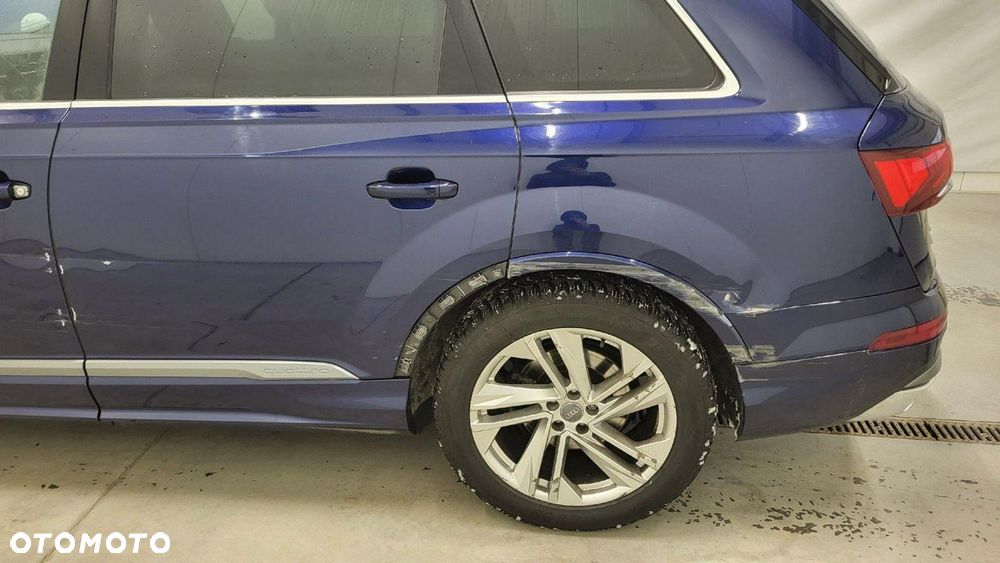 Audi Q7 - 10