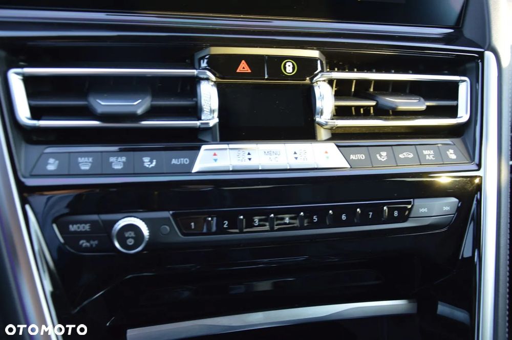 BMW Seria 8 M850i xDrive - 20