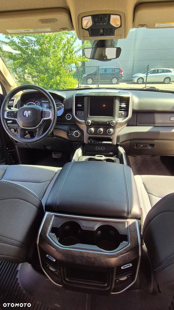 RAM 1500 5.7 Crew Cab Bighorn - 9