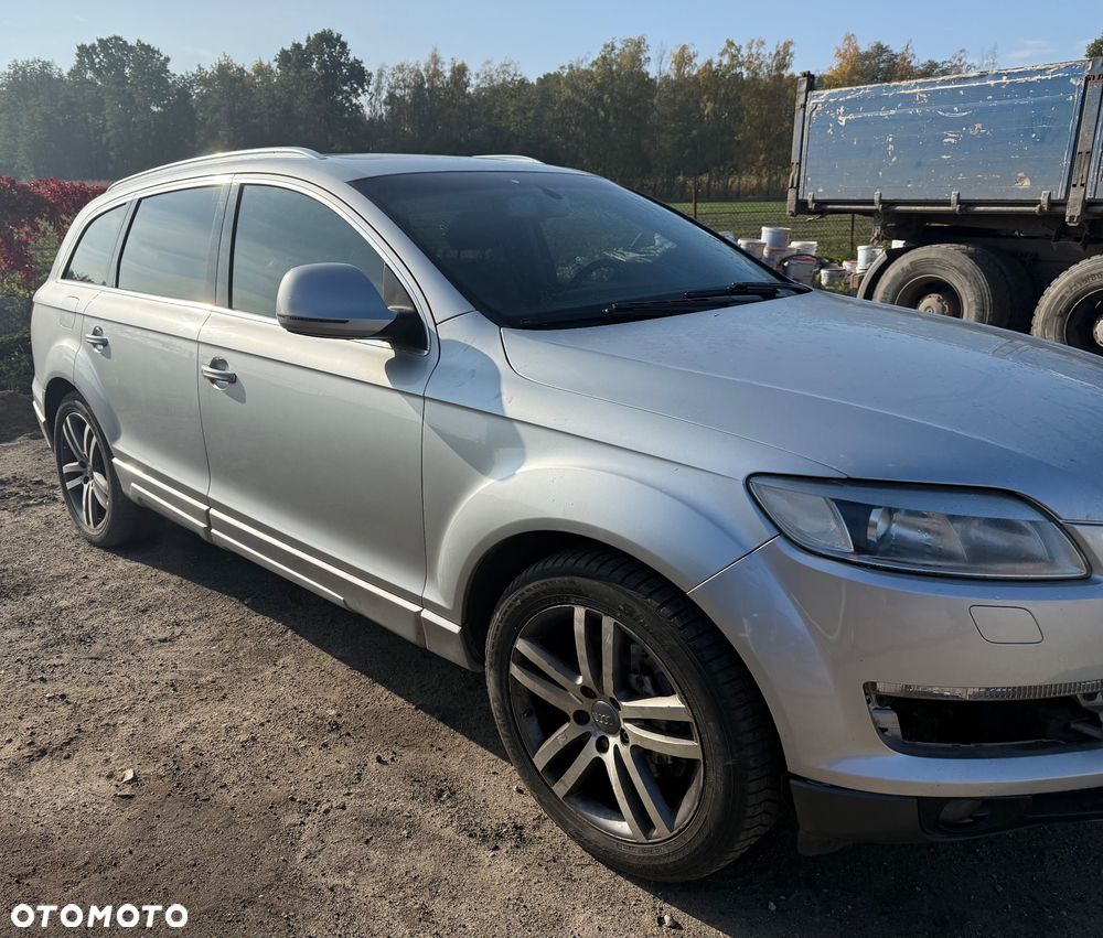 Audi Q7 - 4