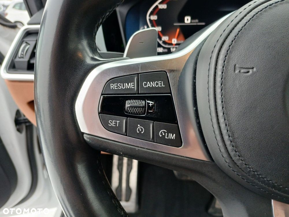 BMW Seria 3 M340i xDrive sport - 12