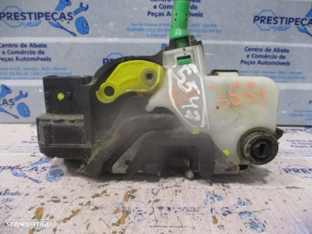 Fecho 13579557 OPEL ASTRA J FASE 1 2012 1.7CDTI 110CV 5P BRANCO TE 6 PINOS - 2