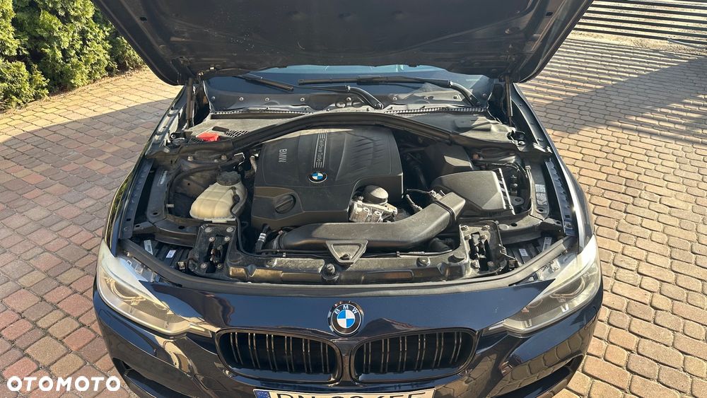 BMW Seria 3 335i xDrive Edition Sport - 16