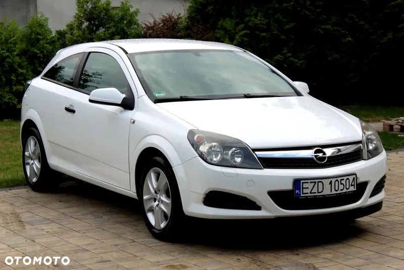 Opel Astra GTC 1.6 Catch me - 1
