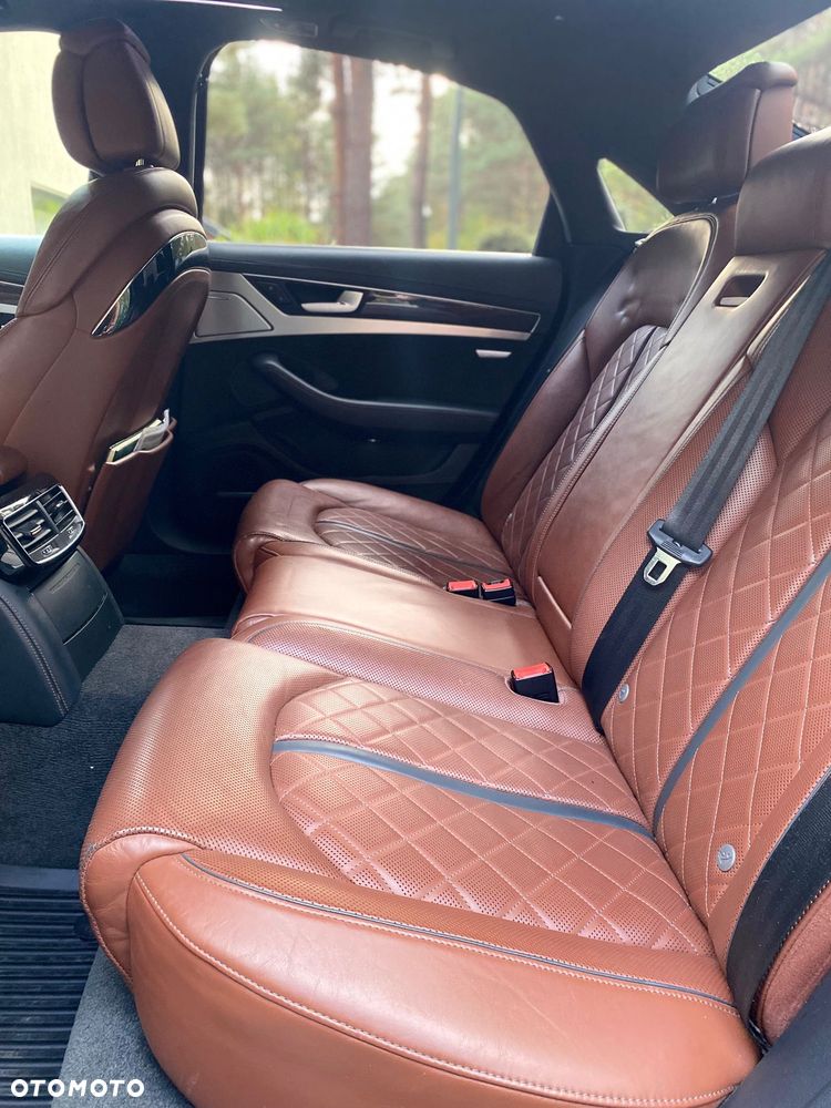 Audi S8 Plus 4.0 TFSI Quattro - 11