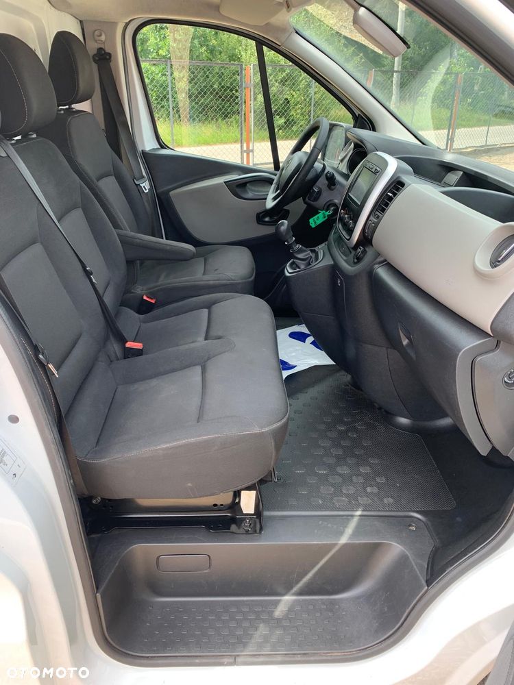 Renault Trafic - 17