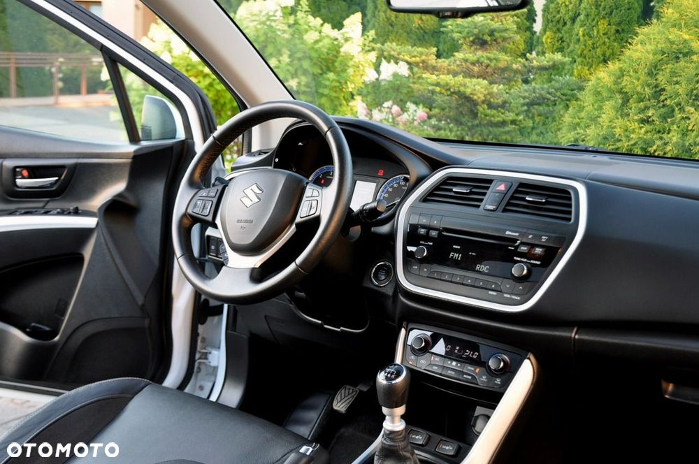 Suzuki SX4 S-Cross - 25