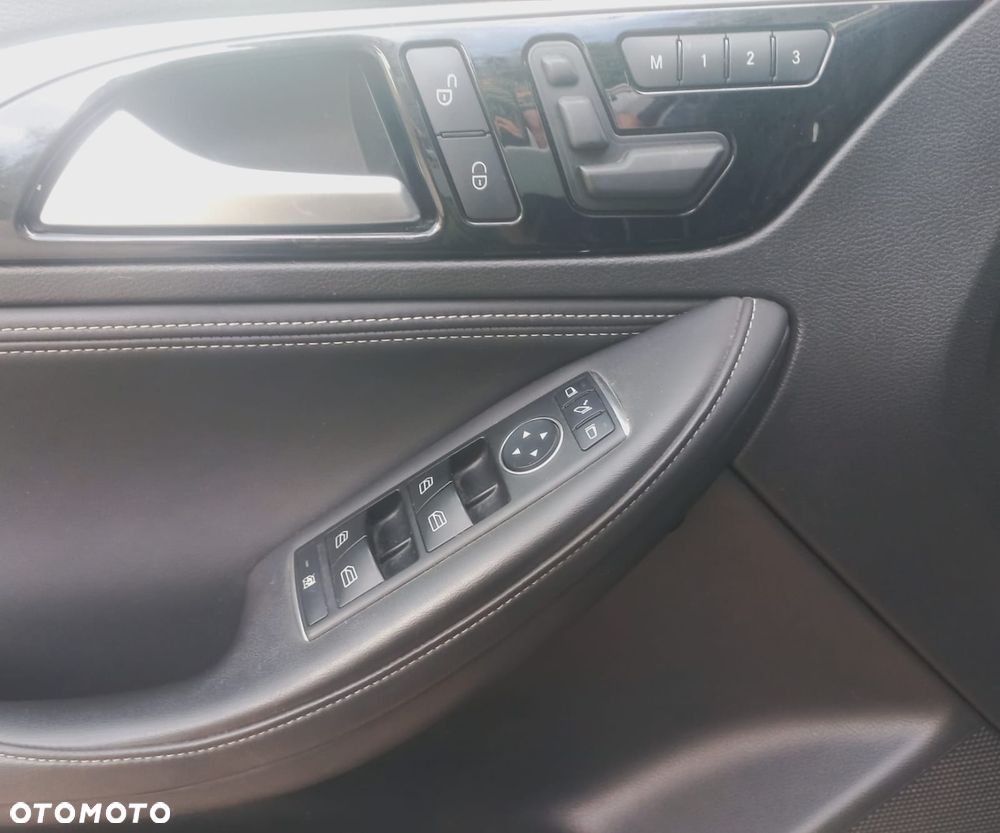 Infiniti Qx30 2016 photo 3