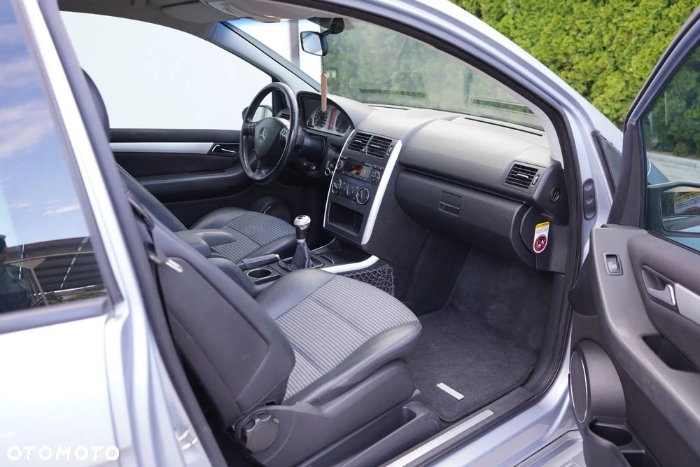 Mercedes-Benz Klasa A 180 CDI Avantgarde - 9