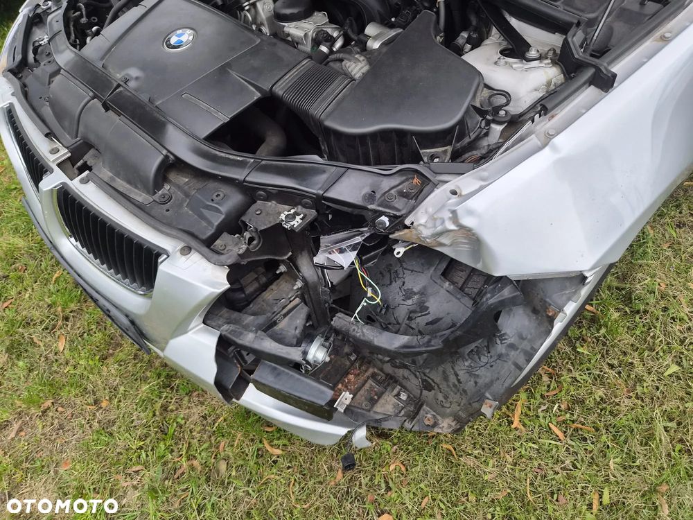 BMW Seria 3 318i - 8