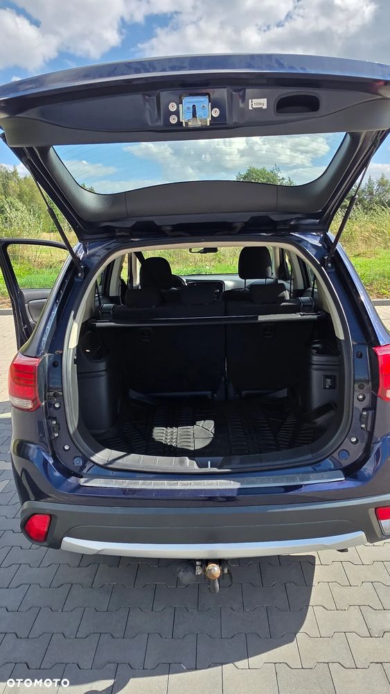 Mitsubishi Outlander - 4