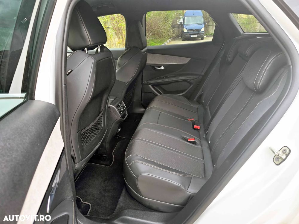 Peugeot 3008 225 e-EAT8 GT - 9