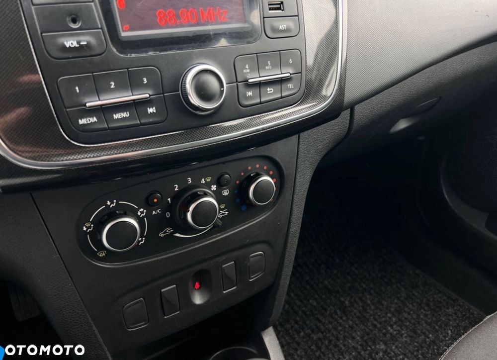 Dacia Logan 1.5 Blue dCi Laureate - 27