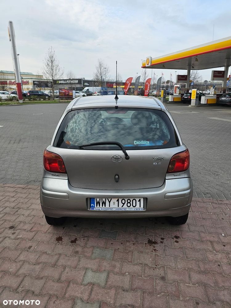 Toyota Yaris 1.3 Sol - 12