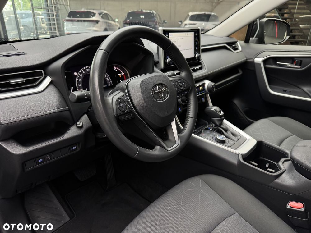 Toyota RAV4 - 10