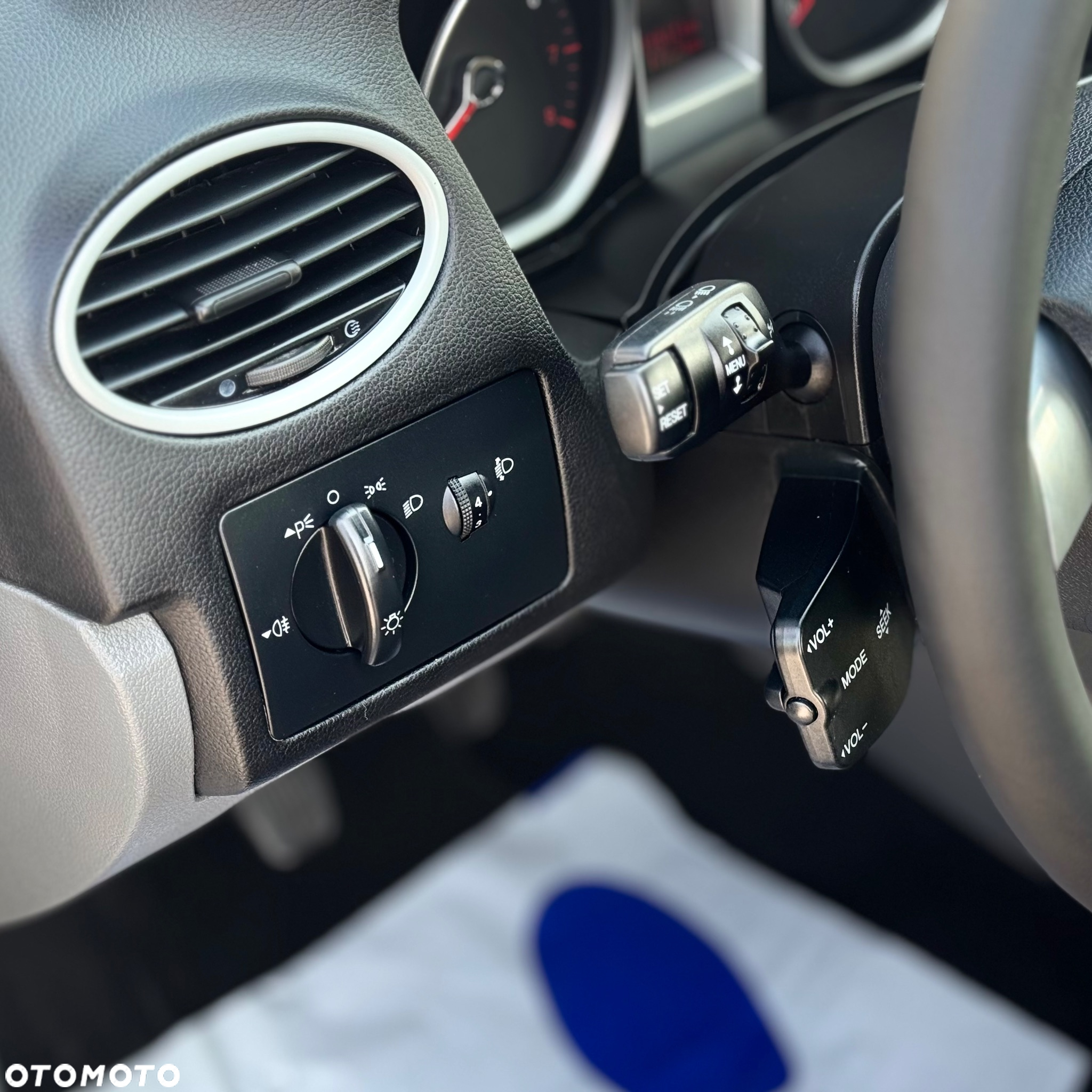 Ford Focus - 12