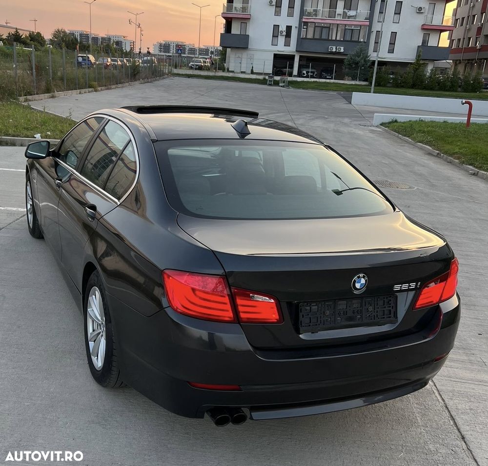 BMW Seria 5 523i Aut. - 8