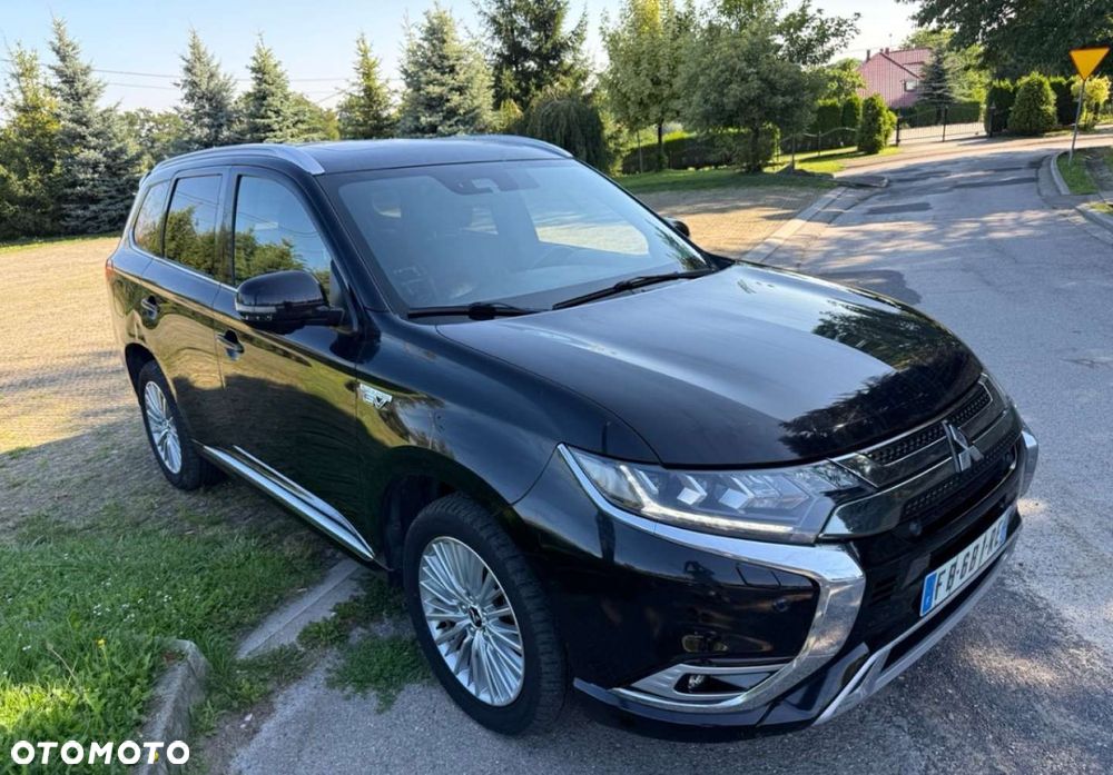 Mitsubishi Outlander - 27