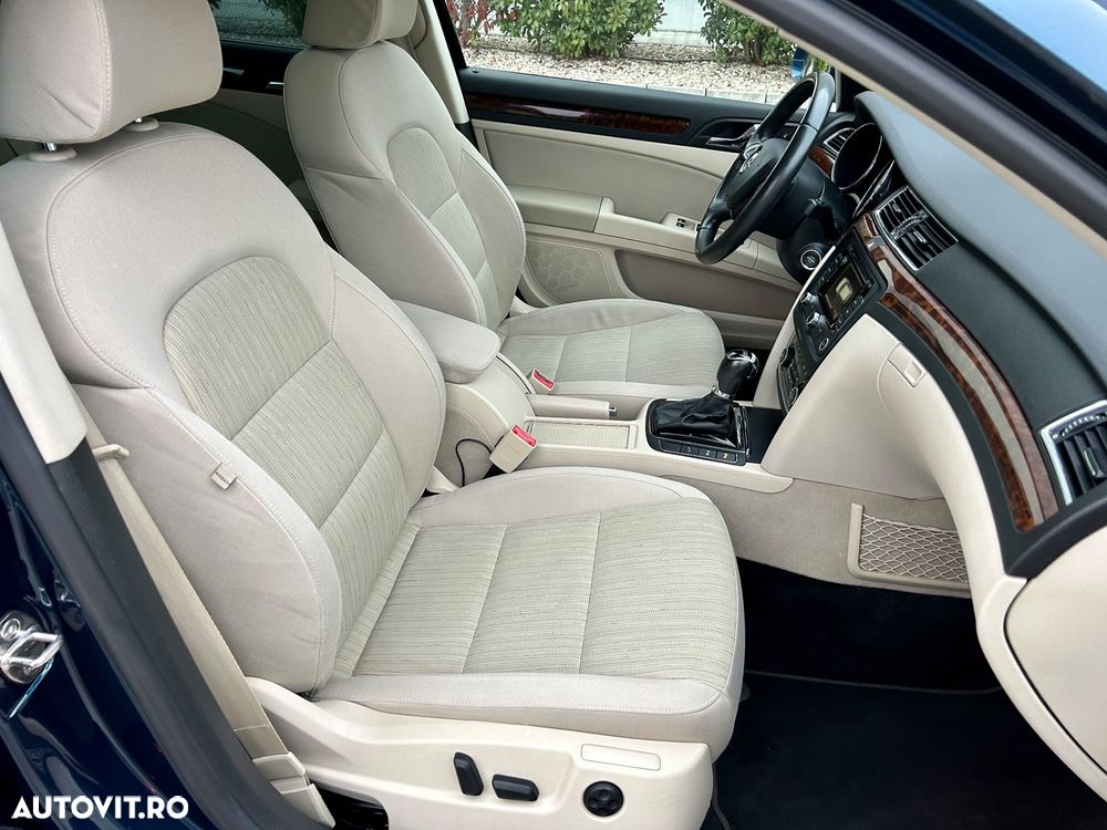 Skoda Superb Combi 2.0 TDI Green tec DSG Elegance - 9