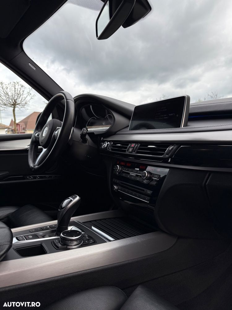 BMW X5 xDrive30d Sport-Aut. - 32