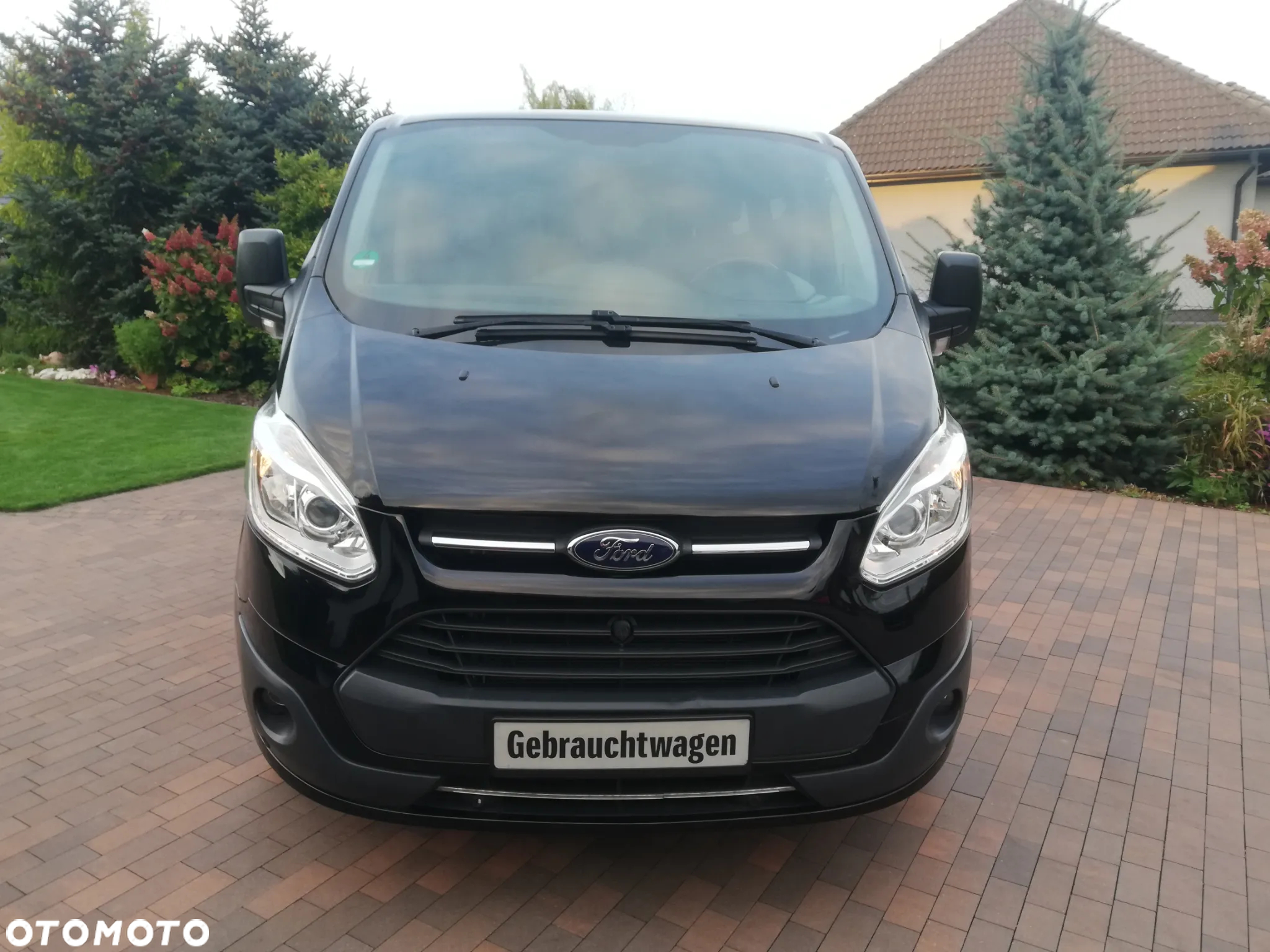 Ford Transit Custom 310 L2H1 Limited - 12