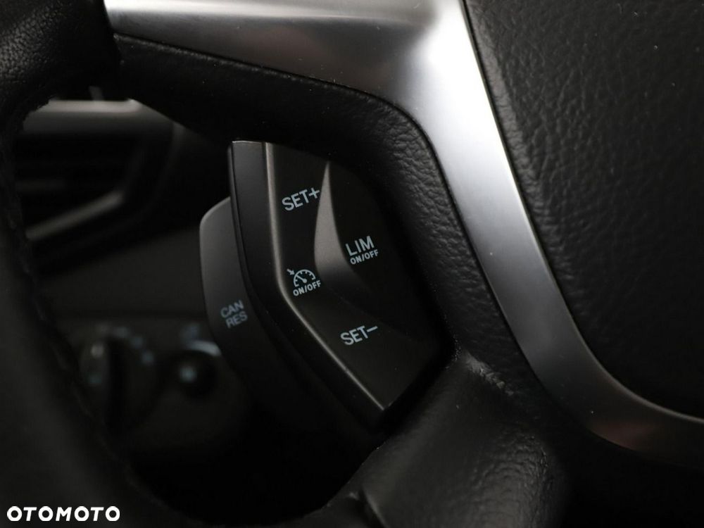Ford Kuga 2.0 TDCi 4x4 Titanium - 31