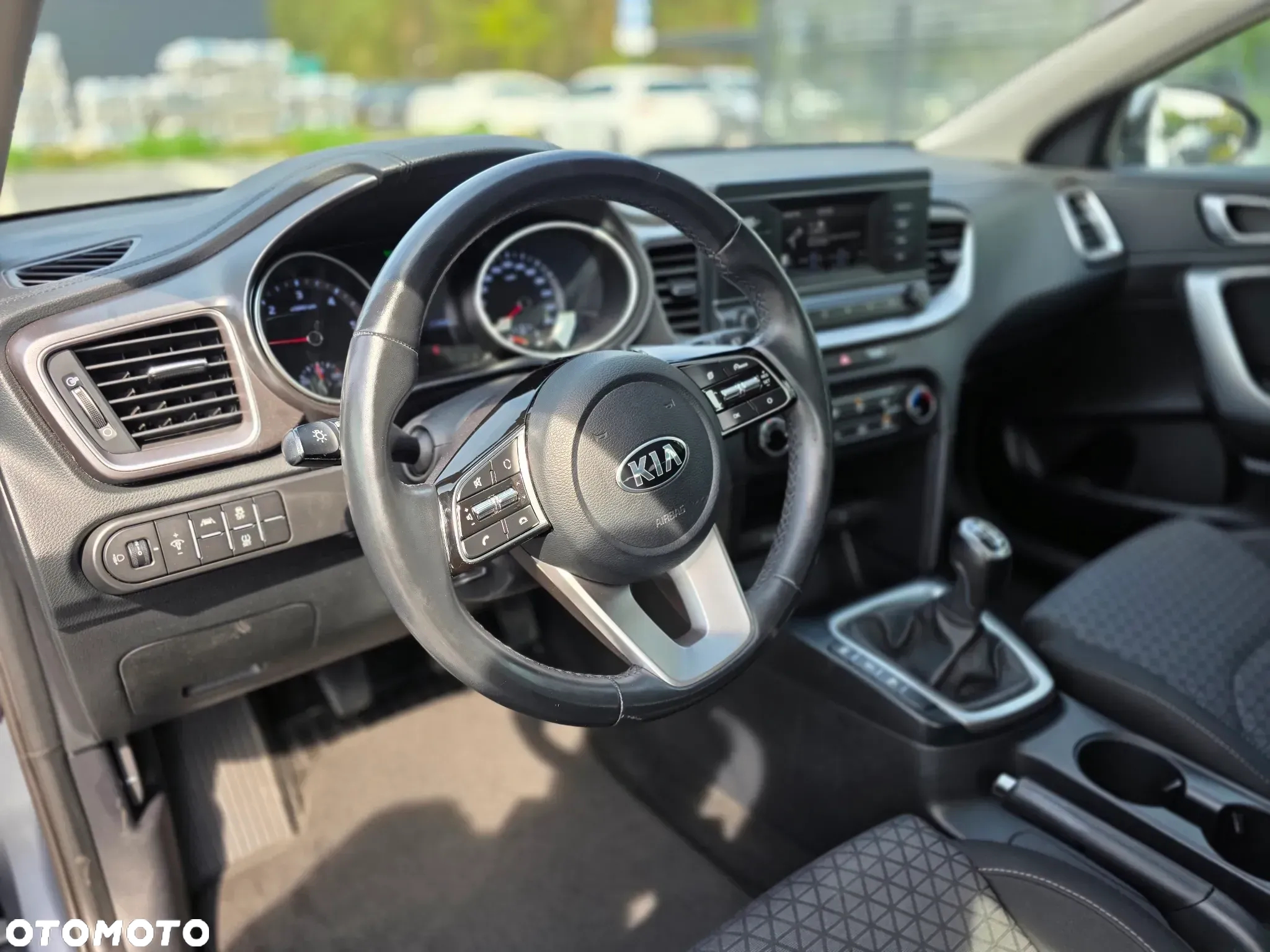 Kia Ceed 1.6 CRDi SCR L - 21