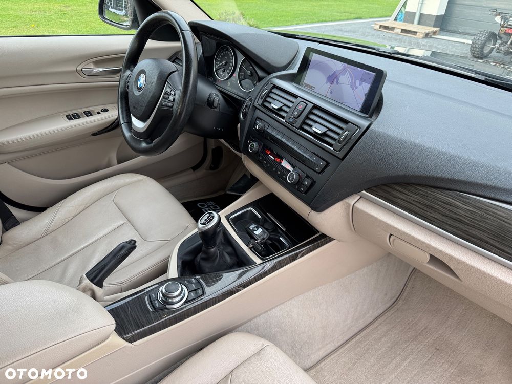 BMW Seria 1 120d - 29