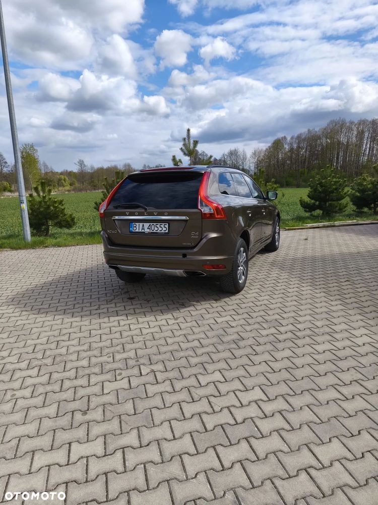 Volvo XC 60 D4 AWD Momentum - 5