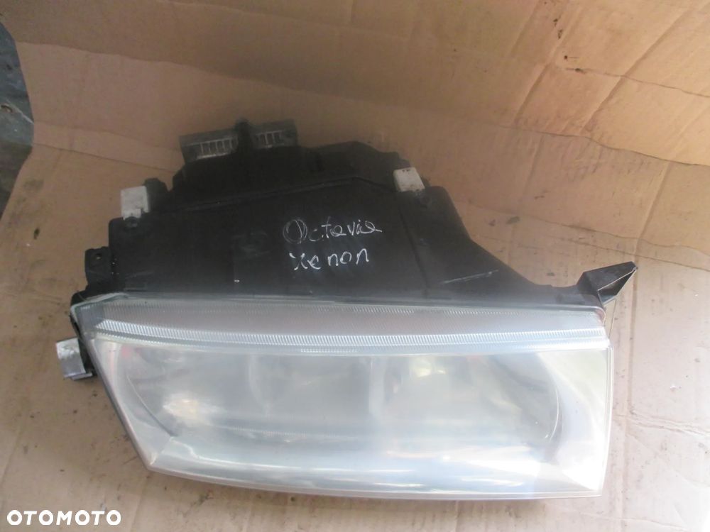 lampa Octavia I Xsenon Orginał Europa - 2