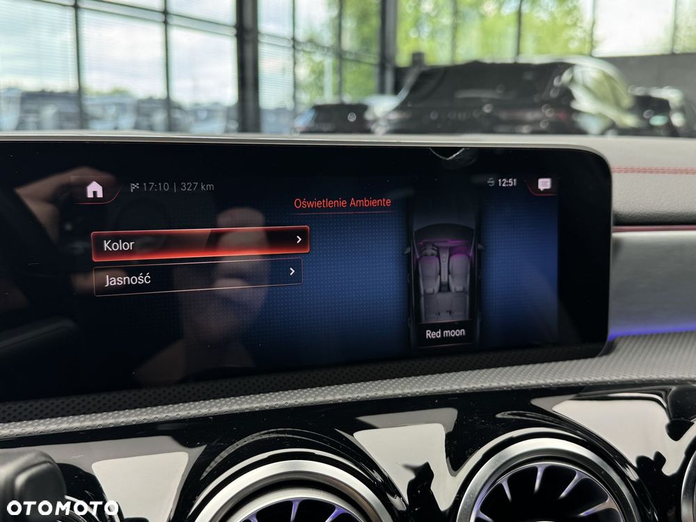 Mercedes-Benz CLA 200 AMG Line 7G-DCT - 30