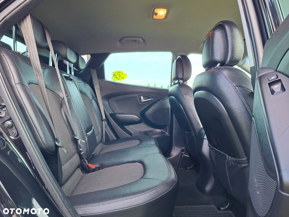 Hyundai ix35 1.7 CRDi 2WD Fifa World Cup Edition - 23