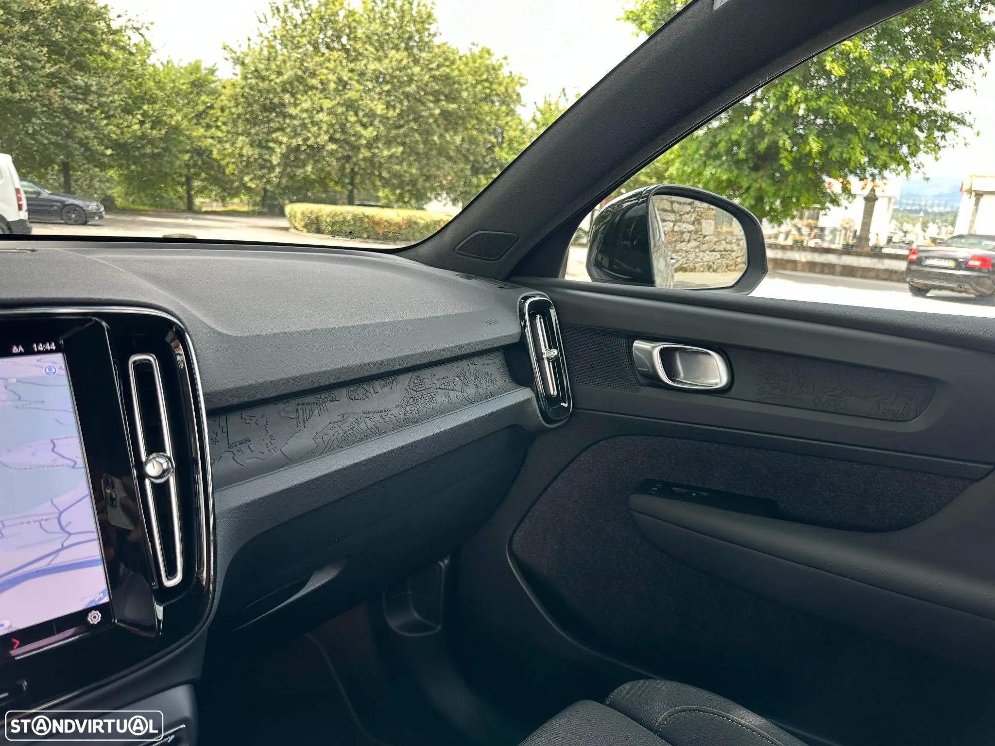 Volvo XC 40 Recharge Extended Range Plus - 22