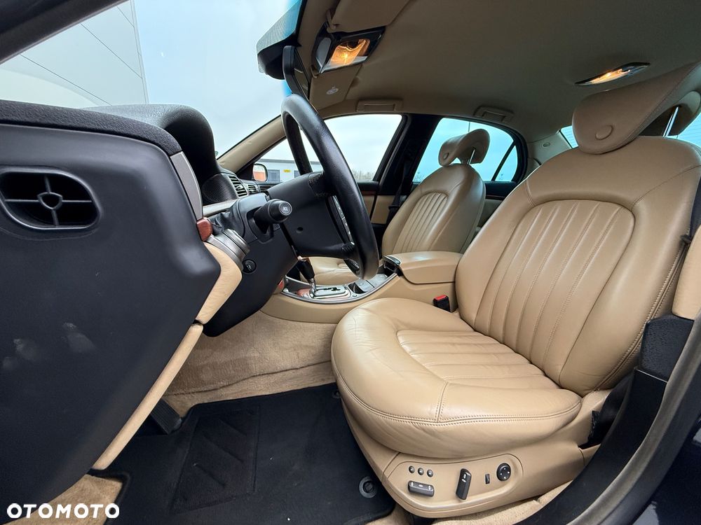 Lancia Thesis 3.2 V6 Comfotronic Emblema - 11