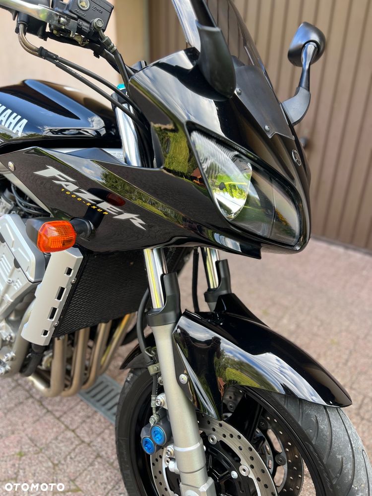 Yamaha FZS - 10